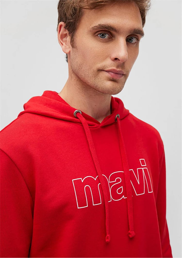 Mavi M065606-82054 Acı Kırmızı Erkek Regular Mavi Logo Baskılı Kapüşonlu Sweatshirt