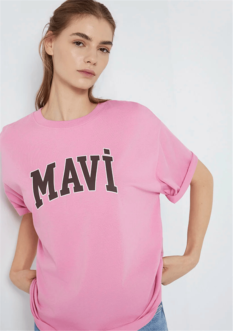 Mavı M1600843-71063 Cashmere Rose Kadın Oversıze Mavı Baskılı T-Shırt