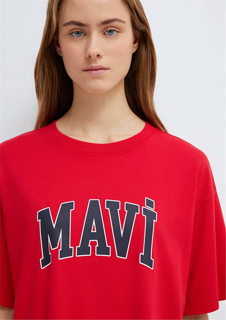 Mavi M1600843-82054 Acı Kırmızı Kadın Oversıze Mavi Baskılı T-shirt