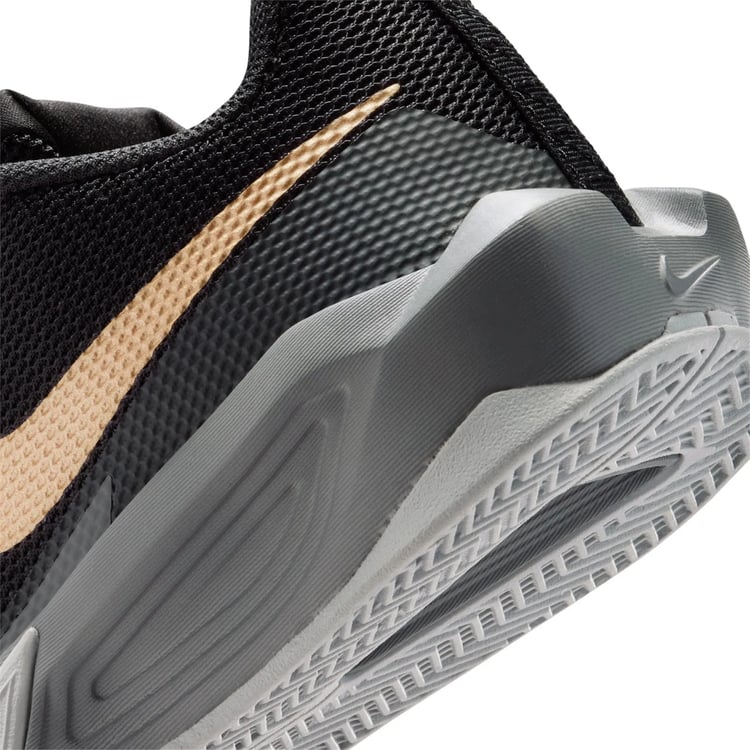 Nıke Ih2308 S.T. Dynamıte Gs 001 Black/Metallıc Gold-Wolf Grey-Smoke Grey Garson Spor Ayakkabı