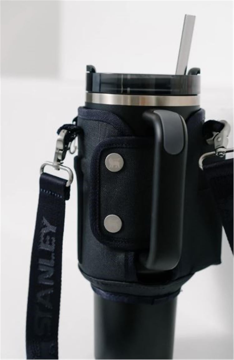 Stanley The All-Day  Quencher Carry-All 1.18L / 40oz Rose Quartz Hydrangea