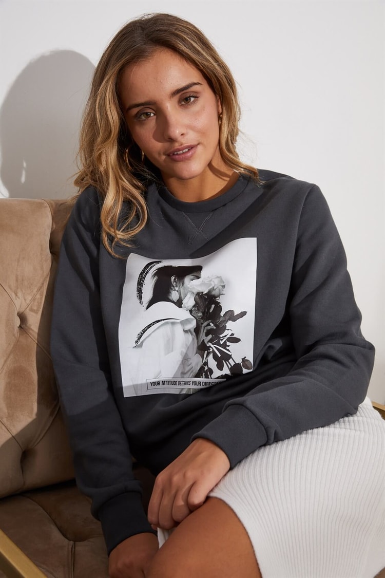 Antrasit Önü Baskılı Uzun Kol SweatshirtST060W7209001
