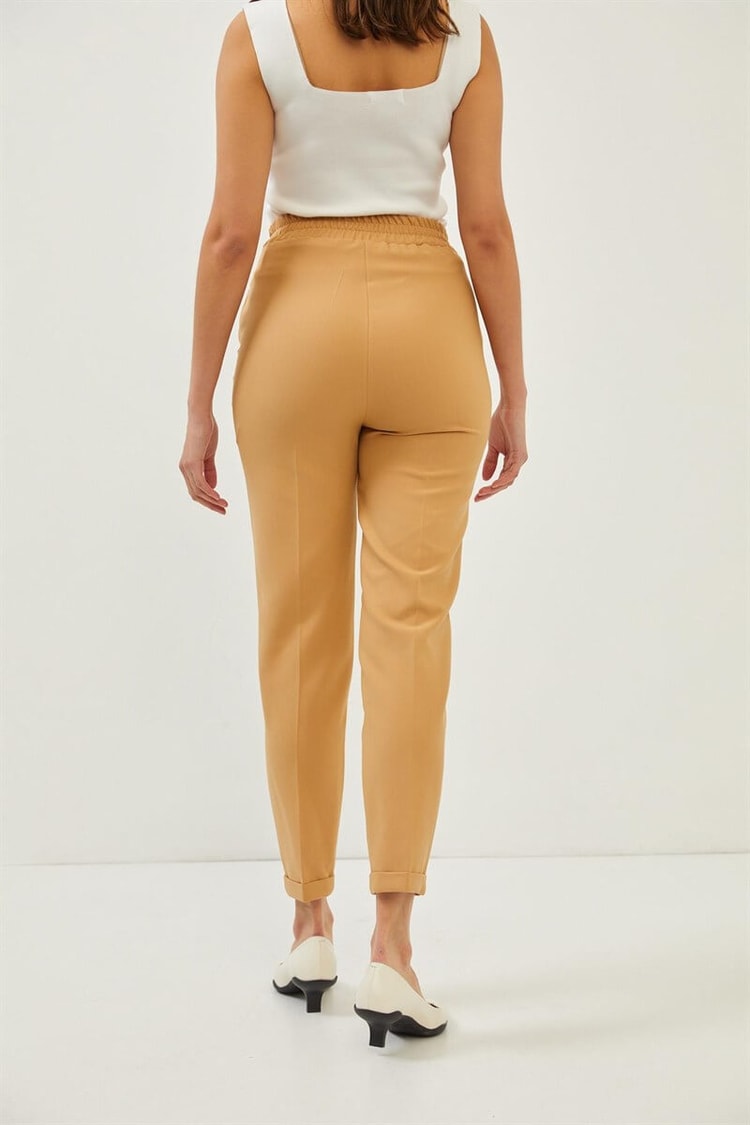 Bej Bağlama Detaylı Lastikli Jogger PantolonST060S20662001