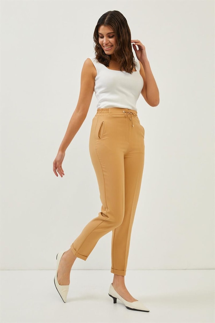 Bej Bağlama Detaylı Lastikli Jogger PantolonST060S20662001