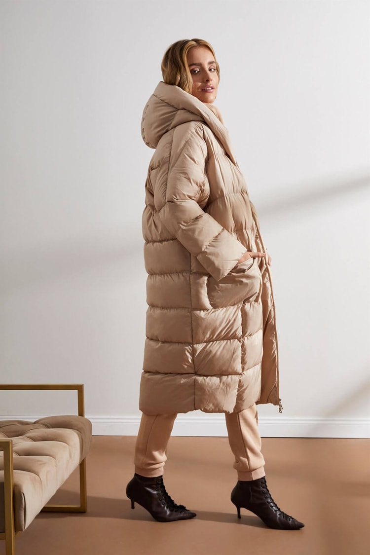 Bej Kapüşonlu Uzun Puffer MontST050W6411401