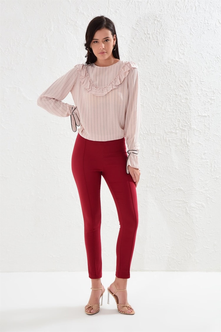Bordo Fermuarlı Bedene Oturan Süs Dikişli PantolonST030W201164