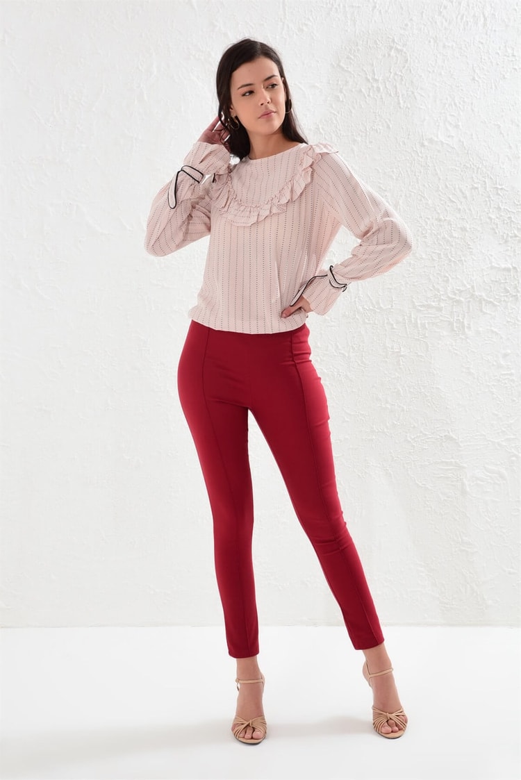 Bordo Fermuarlı Bedene Oturan Süs Dikişli PantolonST030W201164