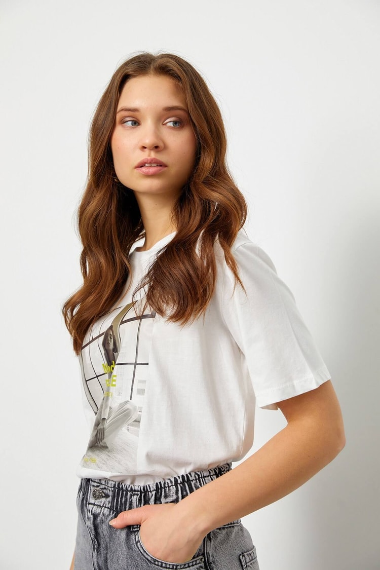 Ekru Baskılı Kısa Kol T-ShirtST060S71160004