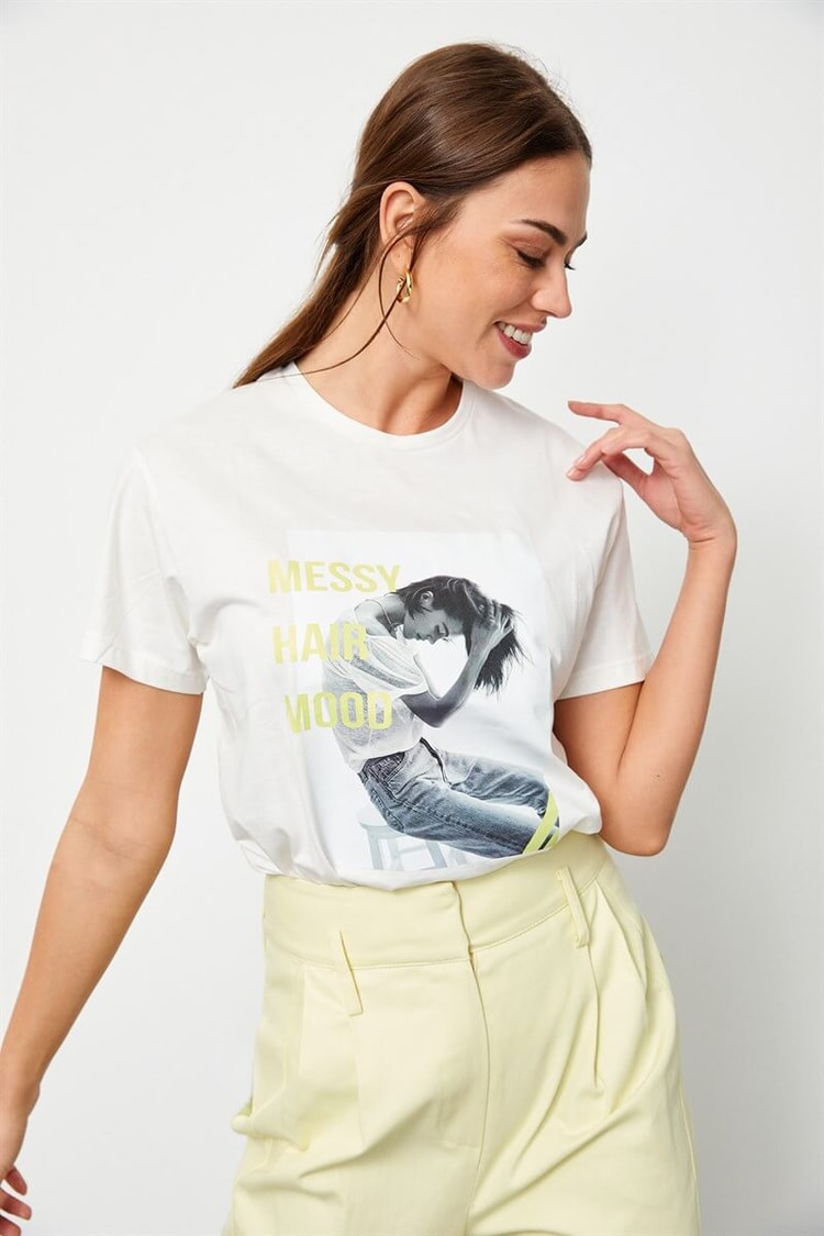 Ekru Messy Hair Mood Kısa Kol T-ShirtST060S7115901