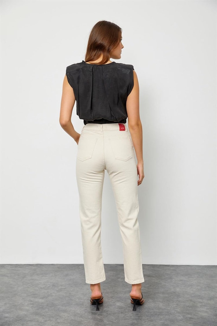 Ekru Paçası Yırtmaçlı JeanST060S20467005