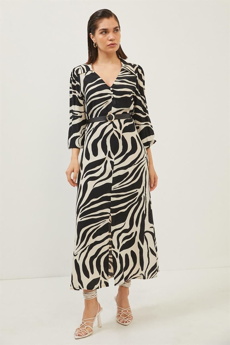 Ekru-Siyah Zebra Desen Kemer Detaylı Maxi ElbiseST060S40146601