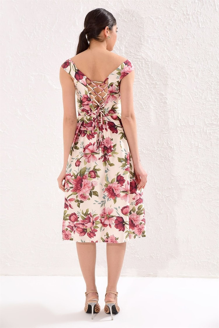 Gül Kurusu 1ym2eel0478  Düşük Kol Pencereli Volan Etek Diz Altı Midi Boy Floral Desen ElbiseST040S404781