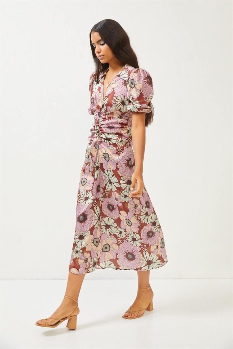 Kahverengi Drape Detaylı Floral Desen Midi ElbiseST060S40123001