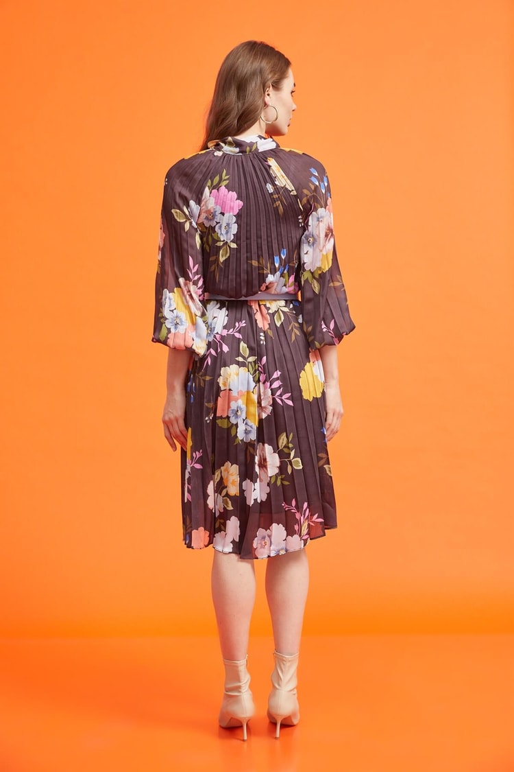 Kahverengi Kemerli Piliseli Floral Desen ElbiseST060S40109101