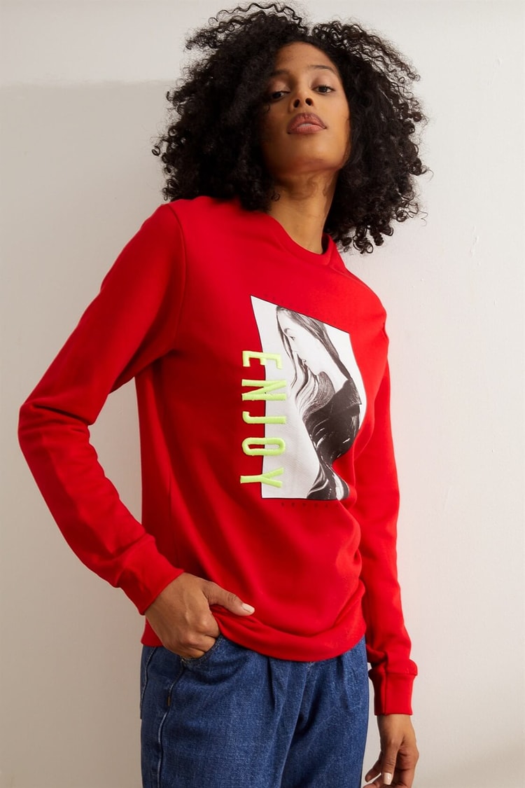 Kırmızı Baskılı Ve Nakışlı SweatshirtST060W7205104