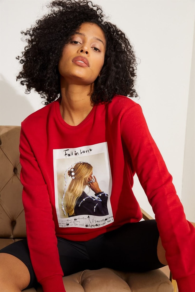 Kırmızı Slogan Yazılı SweatshirtST060W7207701