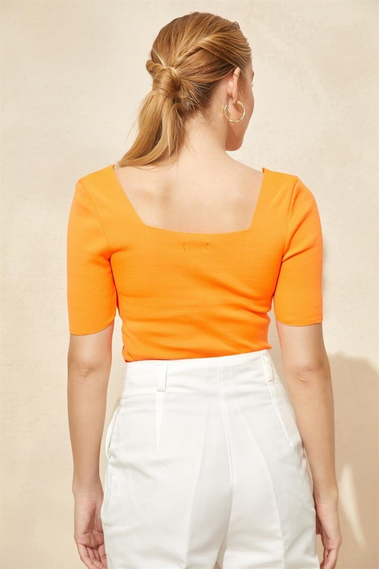 Oranj Kare Yaka Kısa Kol TrikoST060S94152003