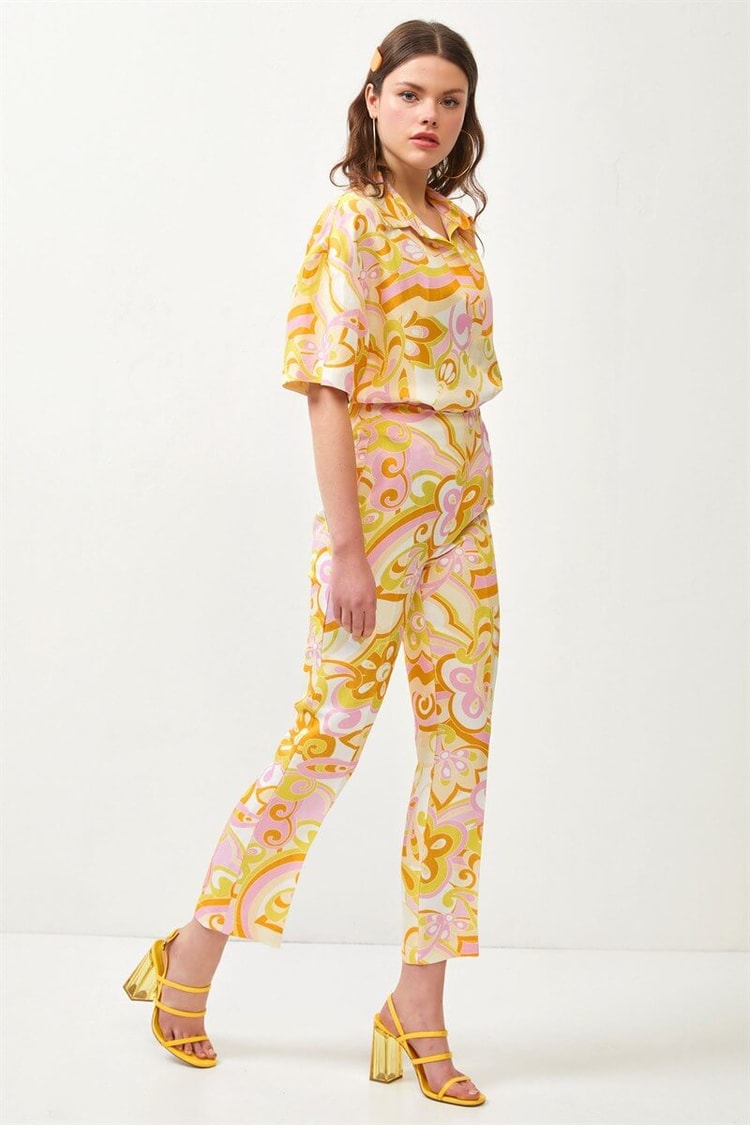 Pembe-Oranj Desenli Kapri PantolonST060S20550001