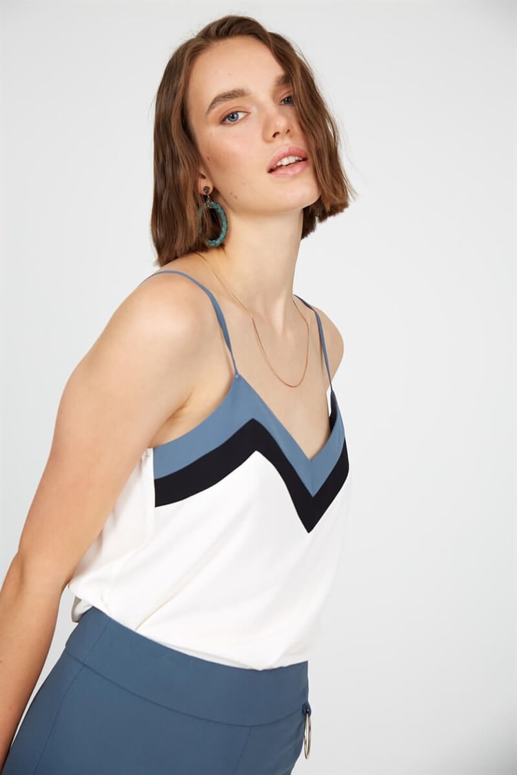 Puslu Deniz V Yaka İp Askılı BluzST050W302481