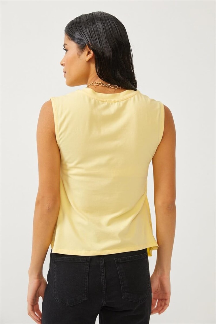 Sarı Kolsuz Lastik Detaylı Crop BluzST060S71257001