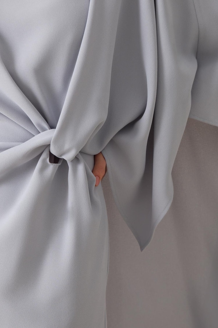 Açık Gri Kayık Yaka Belden Büzgü Detaylı Uzun Kollu Midi Boy Elbise Kadın Günlük Elbise modelleri