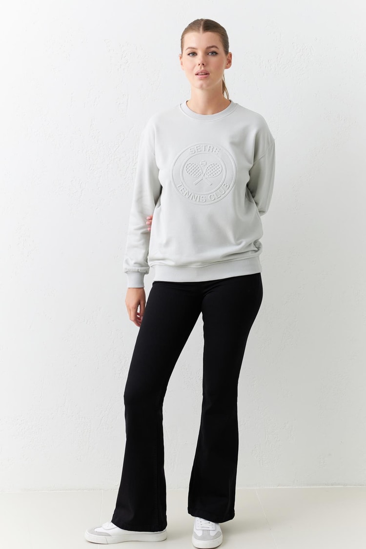 Açık Taş Omuz Detaylı Bisiklet Yaka Uzun Kollu Sweatshirt Kadın Sweatshirt modelleri