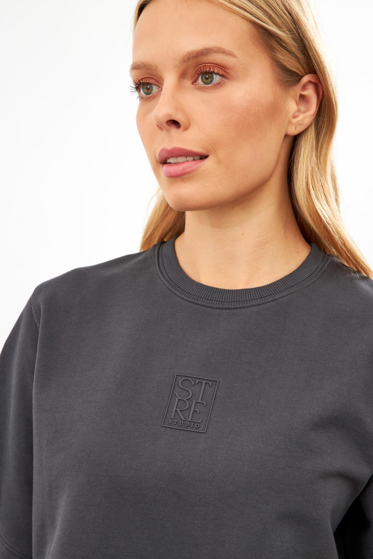 Antrasit Setre Logo Detaylı Oversize Kısa Kollu T-Shirt Kadın Kategorisiz modelleri