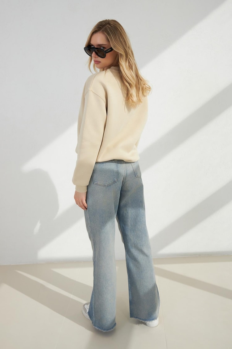 Bej Bisiklet Yaka Baskı Detaylı Uzun Kollu Sweatshirt Kadın Kategorisiz modelleri