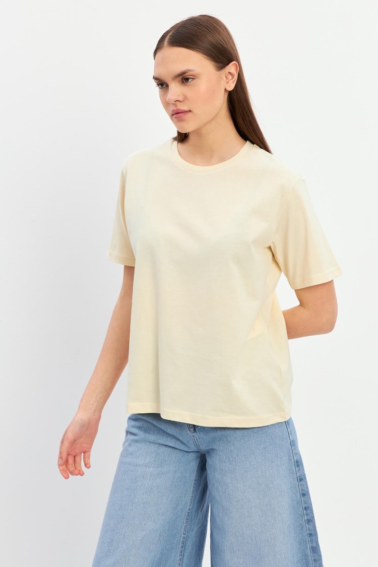 Bej Bisiklet Yaka Düz T-Shirt Kadın T-Shirt modelleri