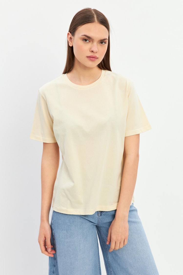Bej Bisiklet Yaka Düz T-Shirt Kadın T-Shirt modelleri
