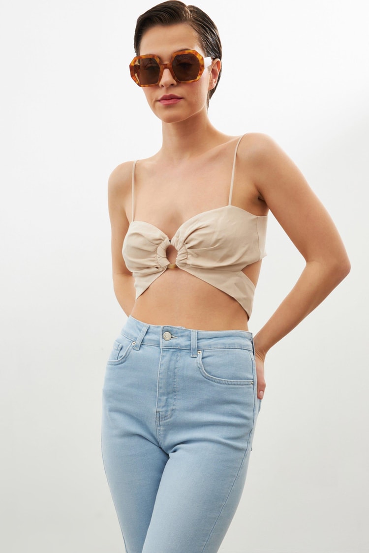 Bej İnce Askılı Crop Bluz Kadın Bluz modelleri
