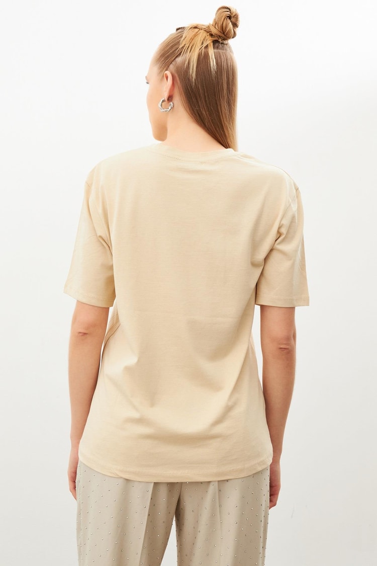 Bej Kabartmalı Bisiklet Yaka T-Shirt Kadın T-Shirt modelleri