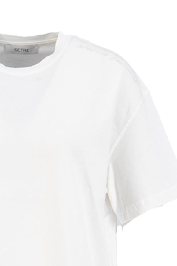 Beyaz Nakış Detaylı T-Shirt Kadın T-Shirt modelleri