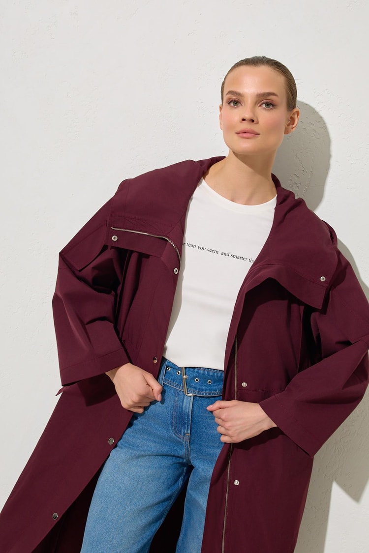 Bordo Yaka Detaylı Rahat Kesim Trençkot Kadın Trençkot modelleri