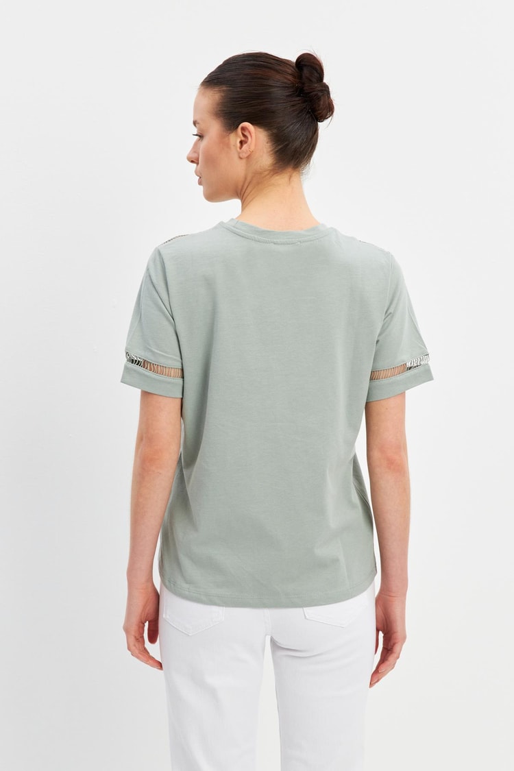 Çağla Baskılı Kol Ve Omuzda Örme Detaylı Bisiklet Yaka T-Shirt Kadın T-Shirt modelleri