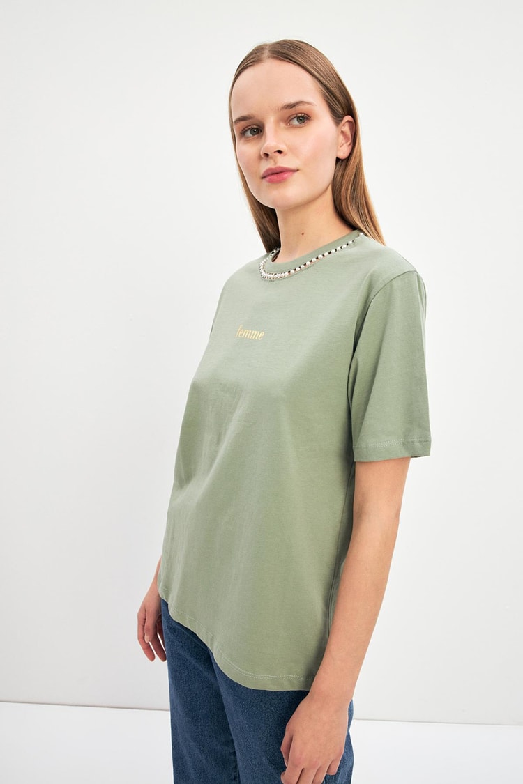 Çağla Mini Baskı Ve Taş Detaylı Bisiklet Yaka Kısa Kollu T-Shirt Kadın Kategorisiz modelleri
