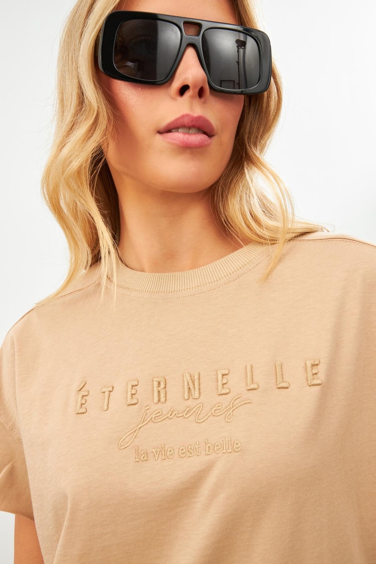 Camel Baskı Detaylı Bisiklet Yaka T-Shirt Kadın T-Shirt modelleri