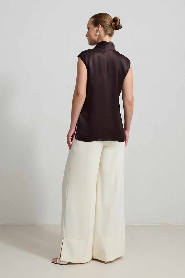 Çikolata Drape Ve Yaka Detaylı Kolsuz Bluz Kadın Bluz modelleri