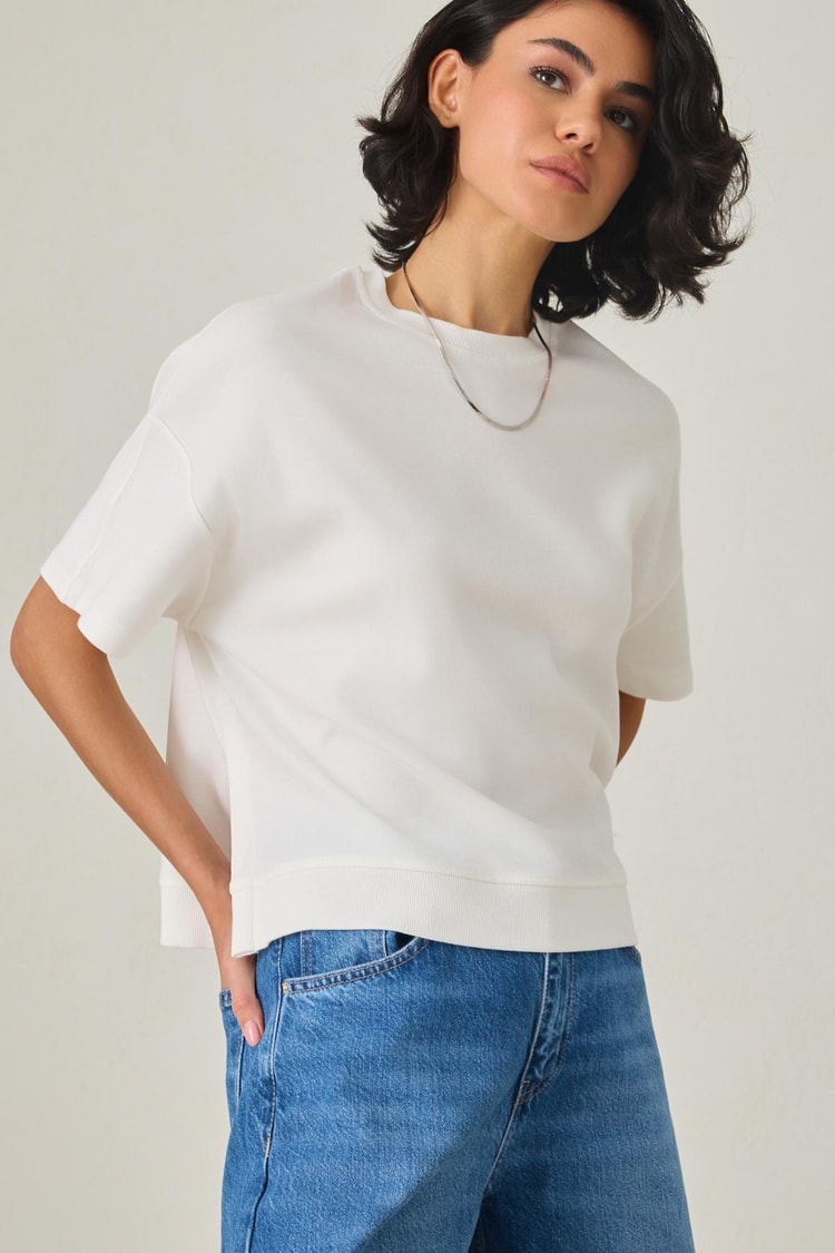 Ekru %100 Pamuklu Kısa Kollu T-Shirt Kadın T-Shirt modelleri