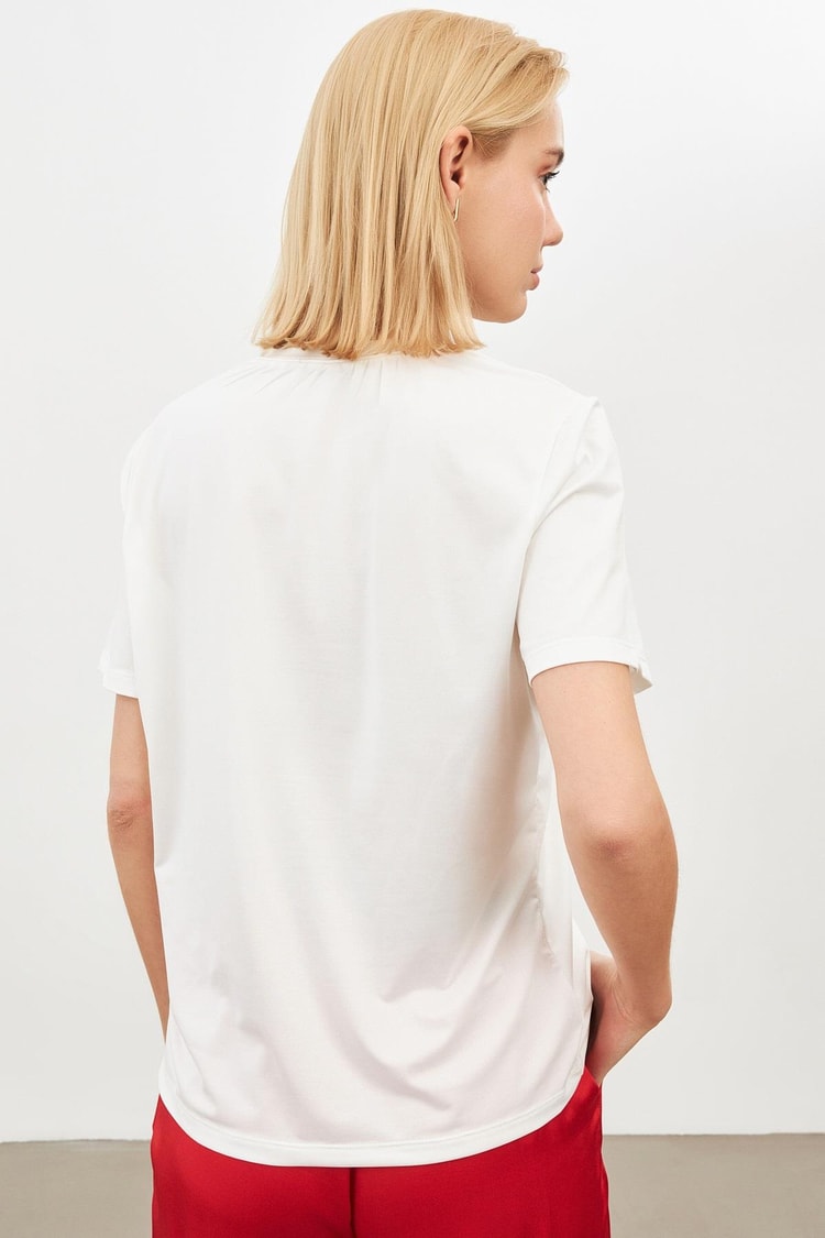 Ekru 1YU2CTS0334 T-SHİRT Kadın T-Shirt modelleri