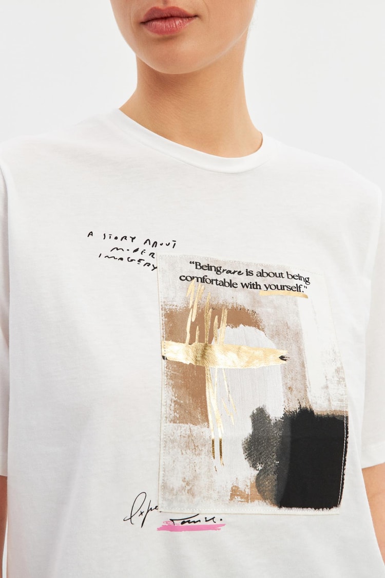 Ekru Baskı Detaylı Basic Bisiklet Yaka T-Shirt Kadın T-Shirt modelleri