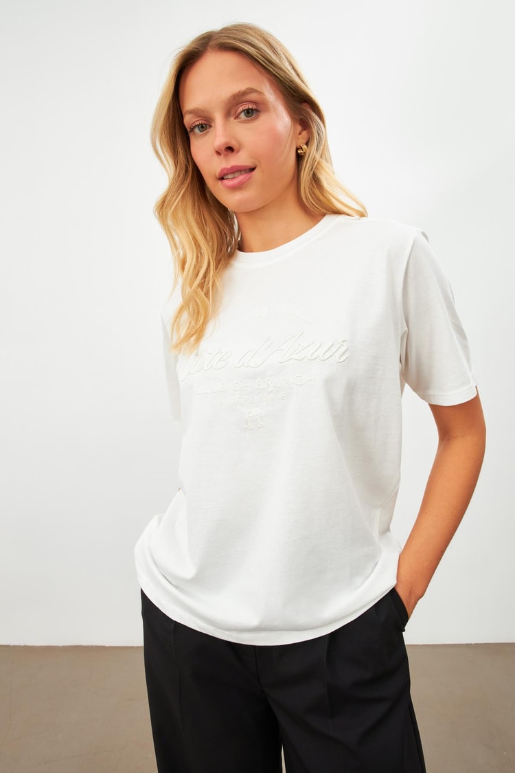 Ekru Baskı Detaylı Bisiklet Yaka T-Shirt Kadın T-Shirt modelleri