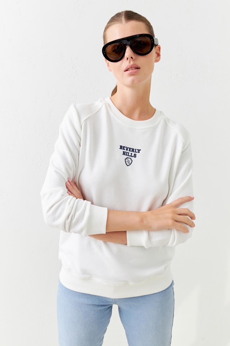 Ekru Baskı Detaylı Bisiklet Yaka Uzun Kollu Sweatshirt Kadın Kategorisiz modelleri