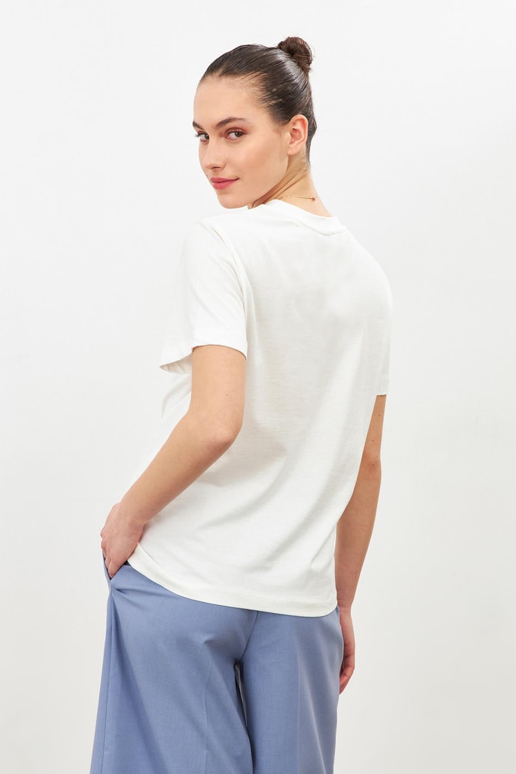 Ekru Çiçek Detaylı Setre Bantlı T-Shirt Kadın T-Shirt modelleri