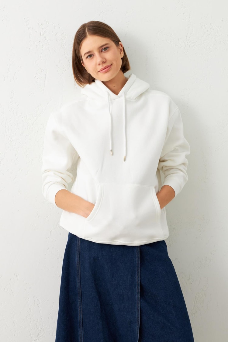 Ekru Şapka Ve Cep Detaylı Uzun Kollu Sweatshirt Kadın Kategorisiz modelleri