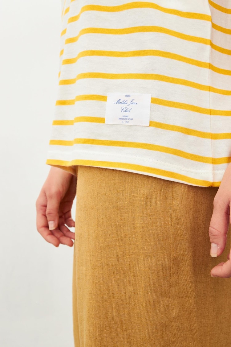 Ekru-Sarı Enine Çizgili Yazılı Tişört Kadın T-Shirt modelleri