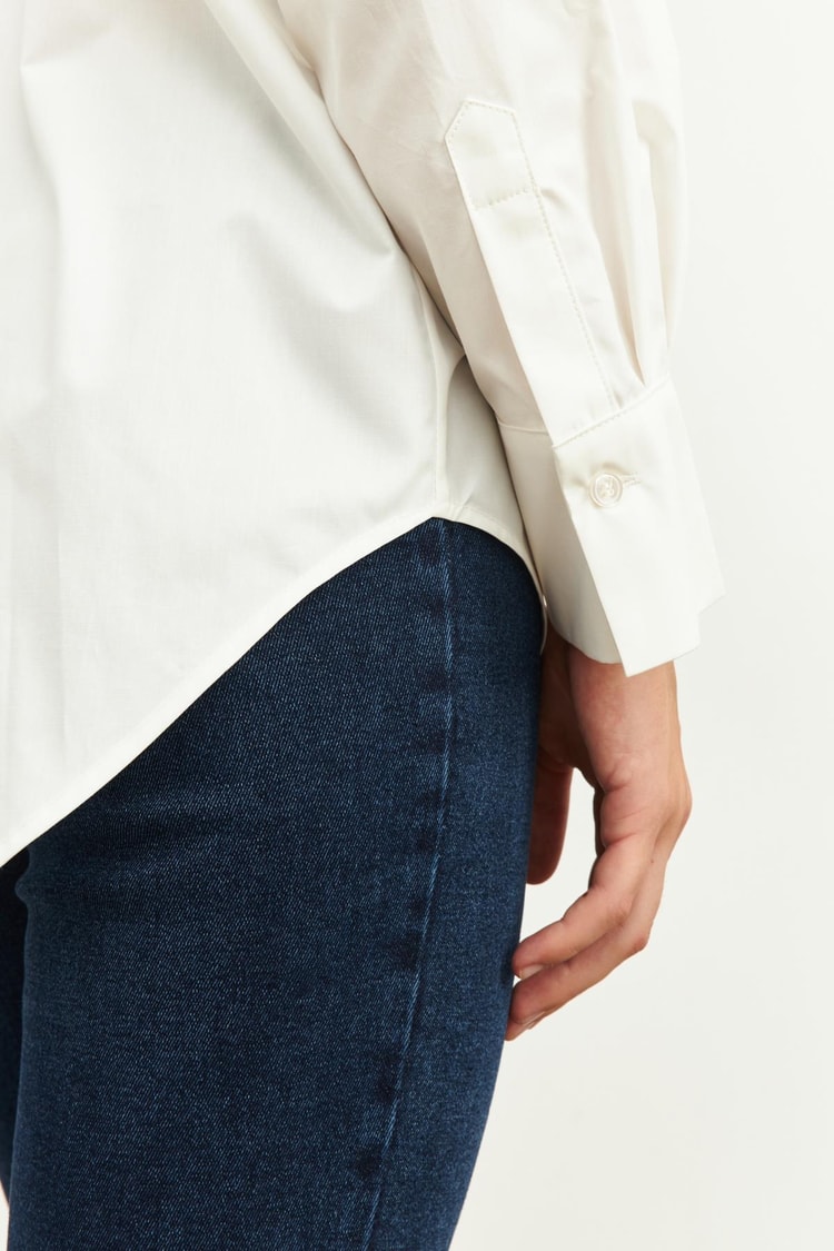 Ekru Yaka Detalı Oversize Gömlek Kadın Gömlek modelleri
