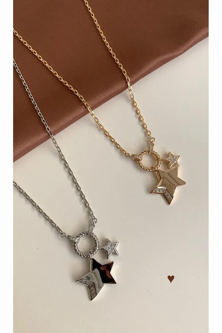 Ekru Yıldız Charmlı Dümen Kilit Detaylı Rose Gold Vıp Kolye Kadın Kategorisiz modelleri