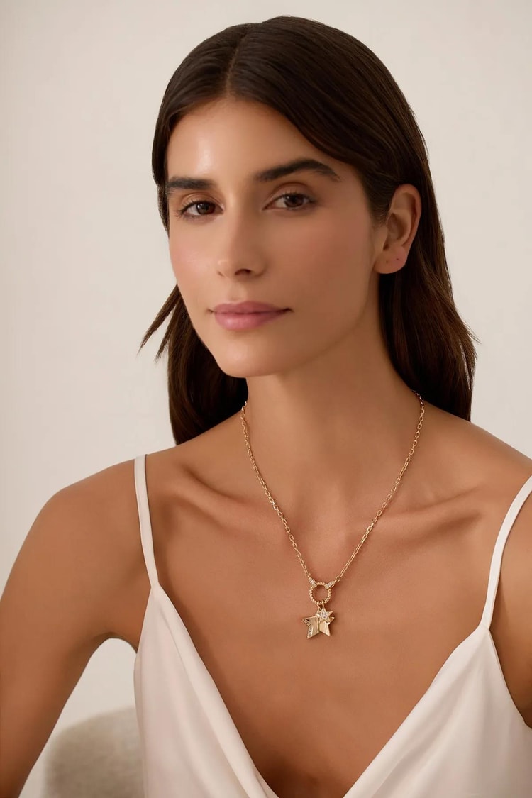 Ekru Yıldız Charmlı Dümen Kilit Detaylı Rose Gold Vıp Kolye Kadın Kategorisiz modelleri