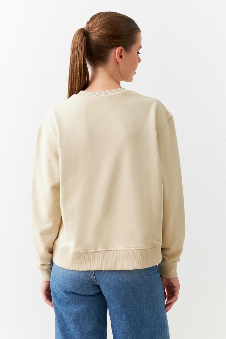 Koyu Bej Baskı Detaylı Bisiklet Yaka Uzun Kollu Sweatshirt Kadın Sweatshirt modelleri